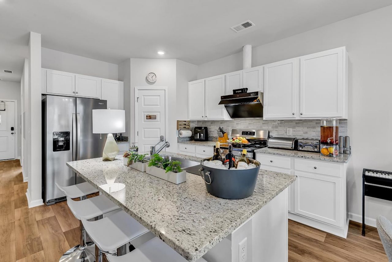 1391 Speedway St. Photo 14