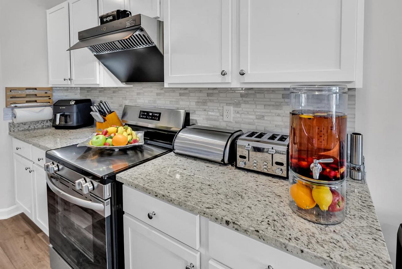 1391 Speedway St. Photo 15