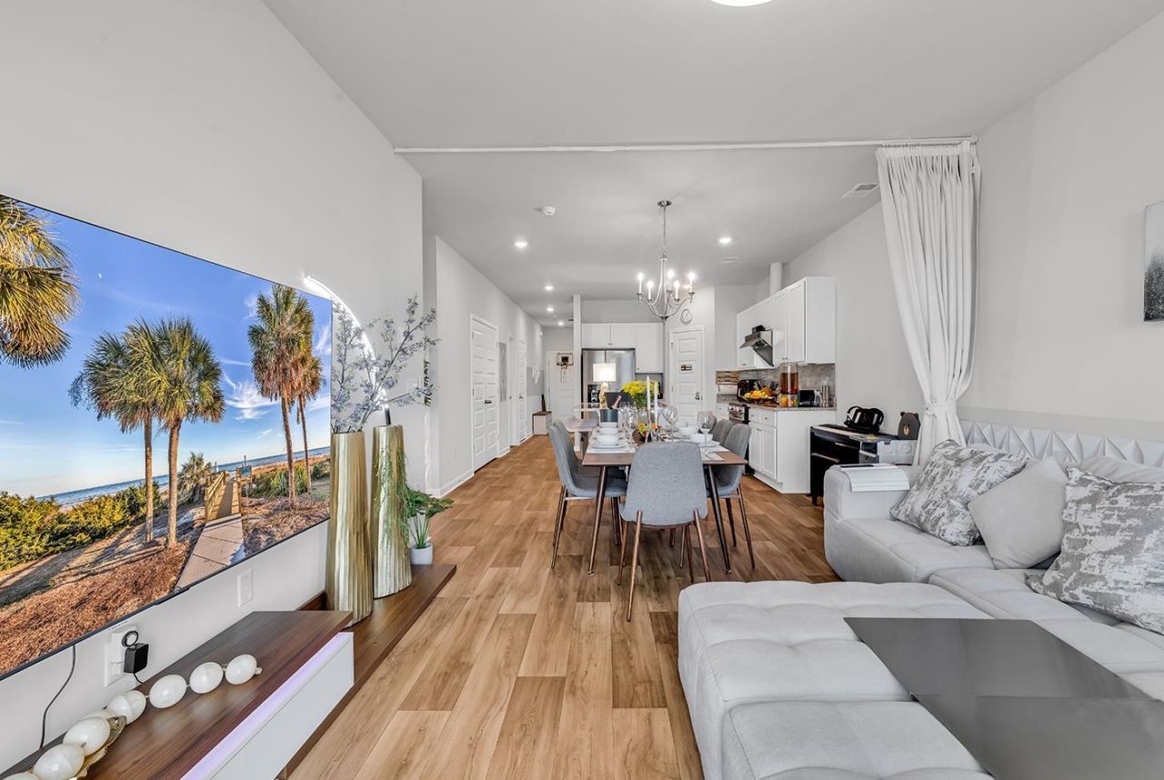 1391 Speedway St. Photo 23