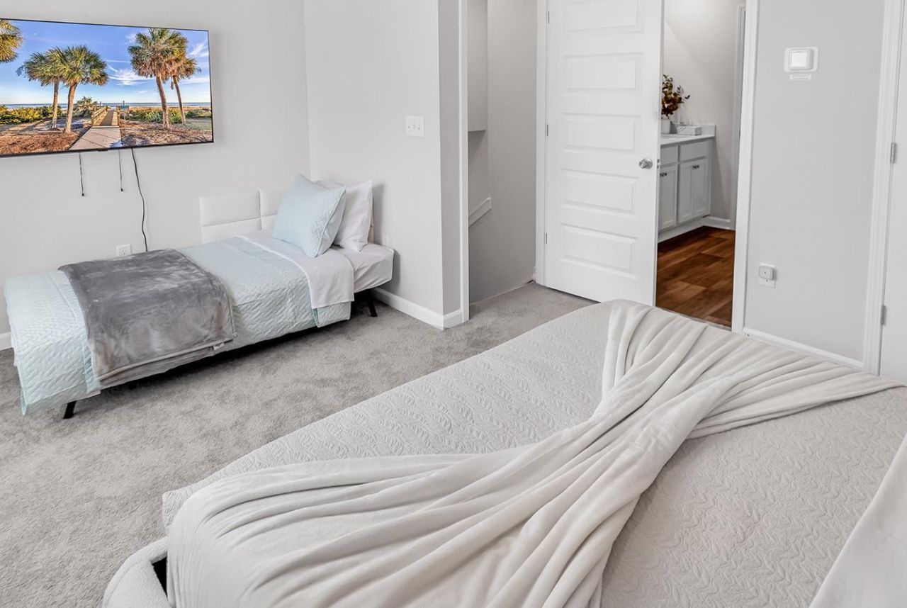 1391 Speedway St. Photo 45