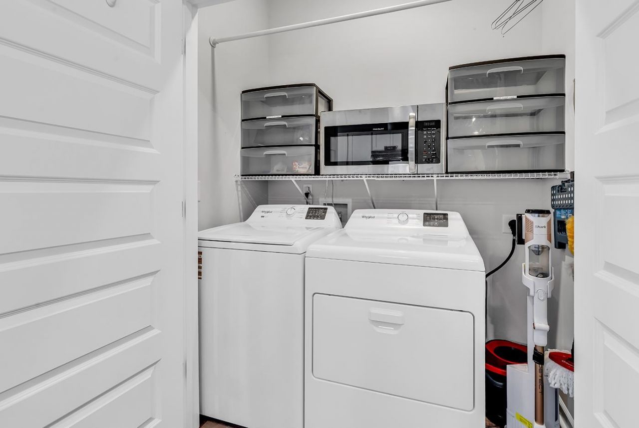 1391 Speedway St. Photo 47