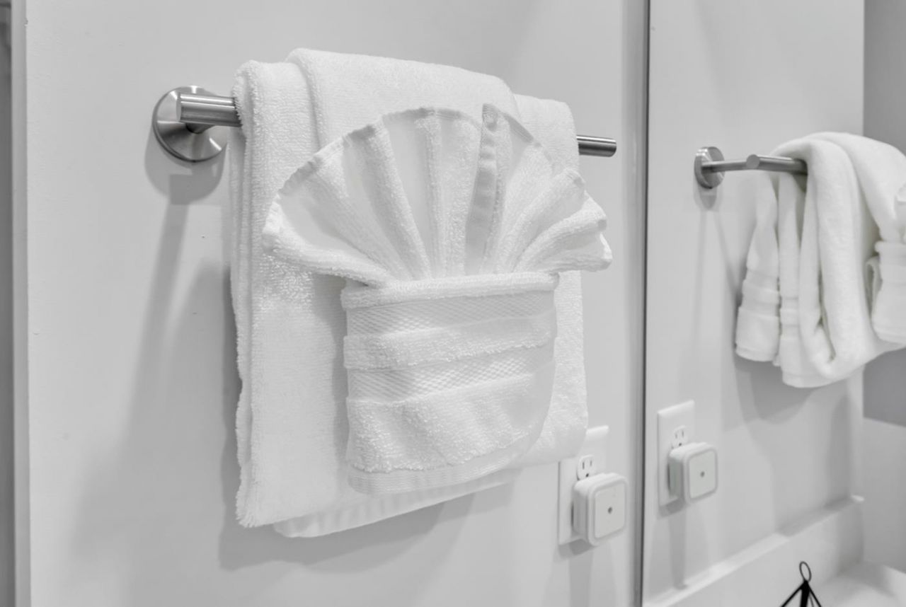 1391 Speedway St. Photo 9