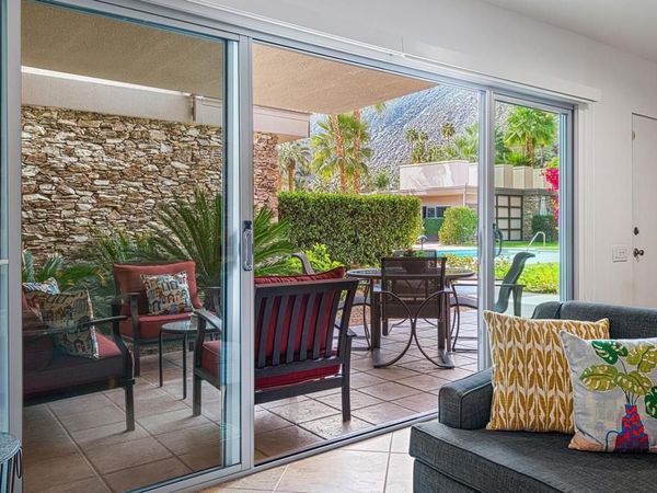 500 W Arenas Road, Unit 4, Palm Springs, CA 92262