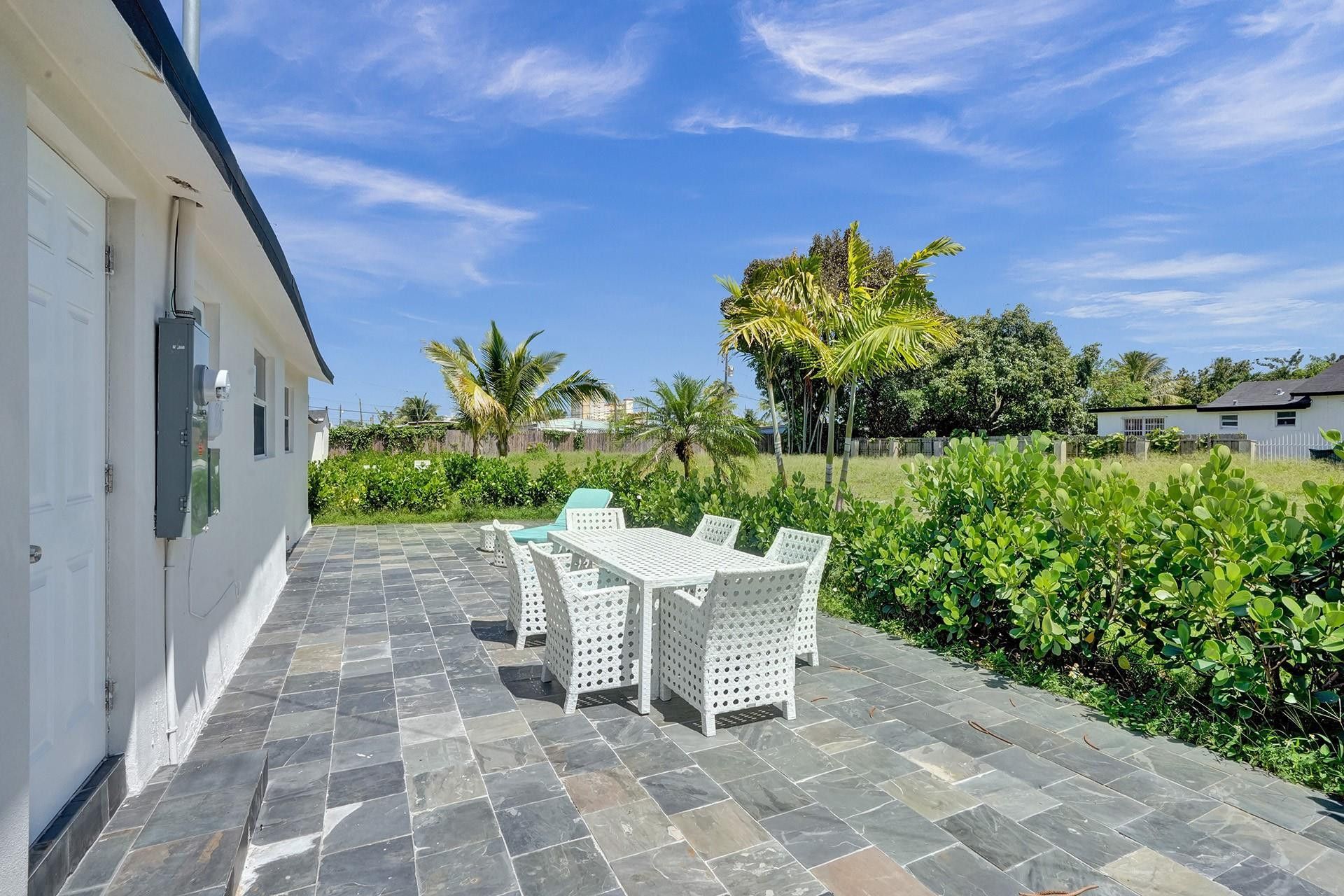 8021 NW 1st Place, Unit 1, Miami, FL 33150 Photo