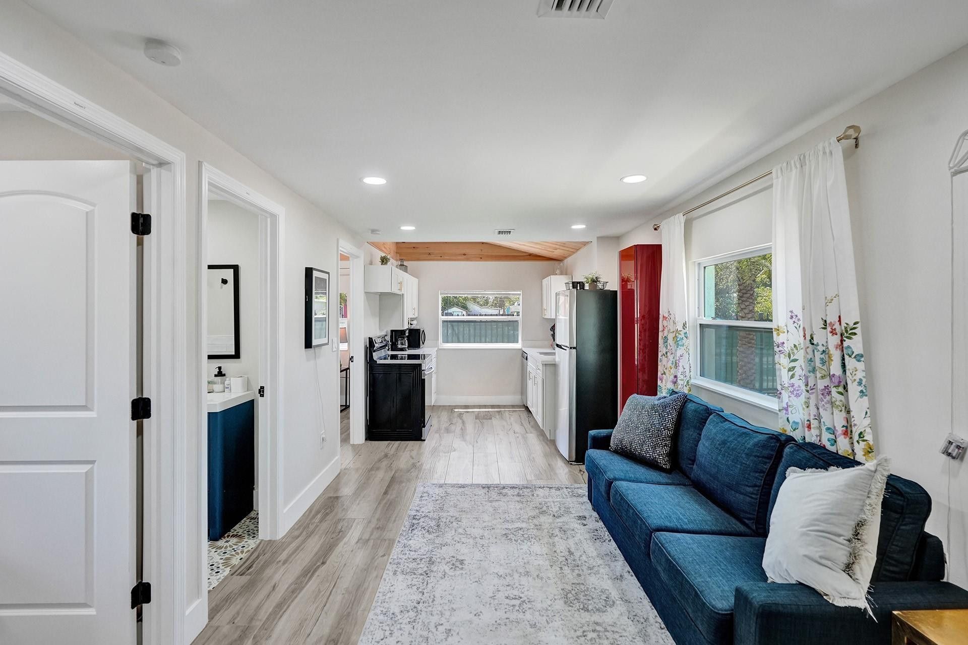 8021 NW 1st Place, Unit 1, Miami, FL 33150 Photo