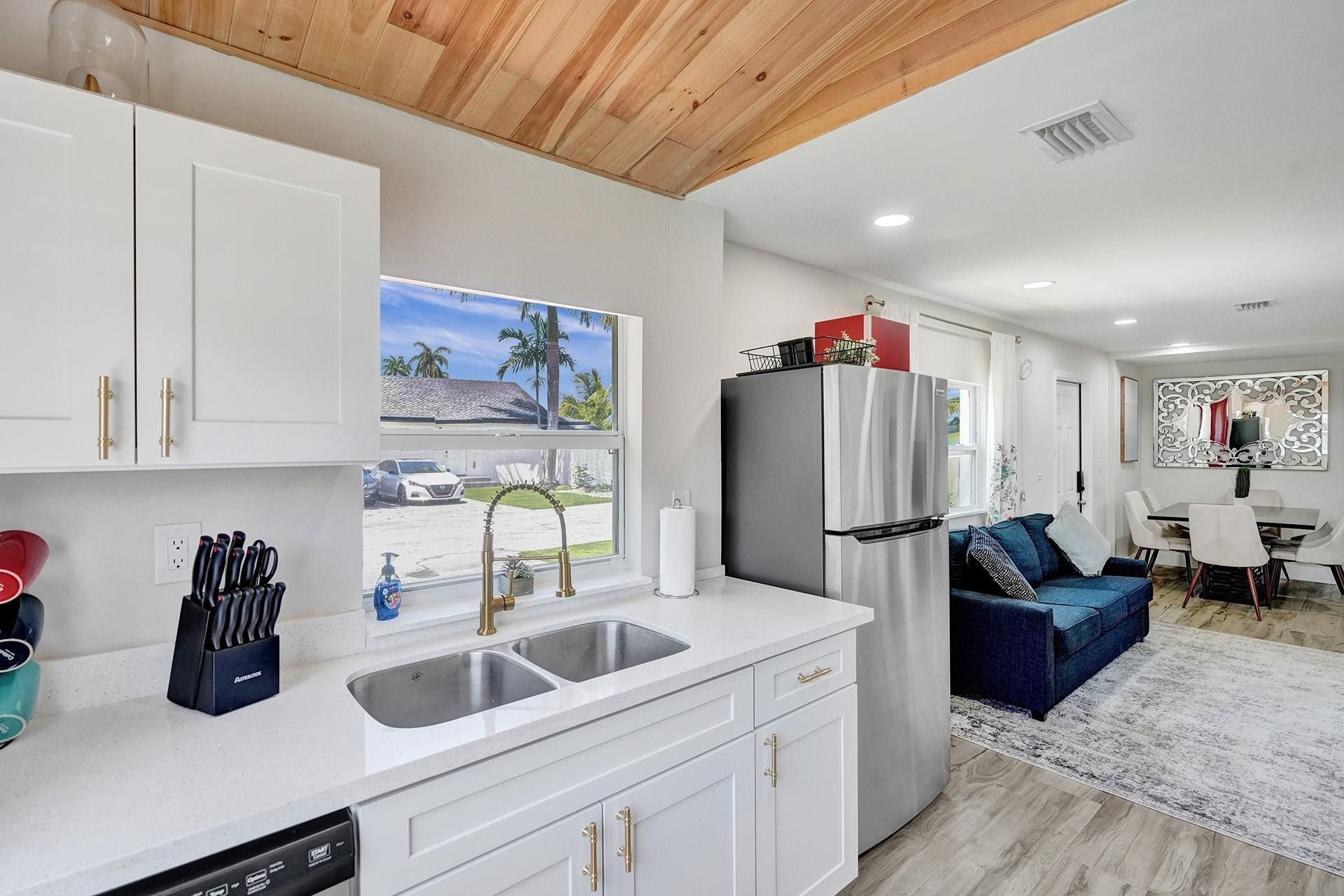 8021 NW 1st Place, Unit 1, Miami, FL 33150 Photo