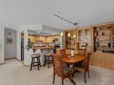 2885 Knox Avenue S, Unit 605, Minneapolis, MN 55408