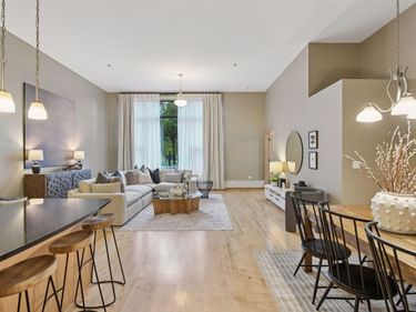 215 10th Avenue S, Unit 114, Minneapolis, MN 55415