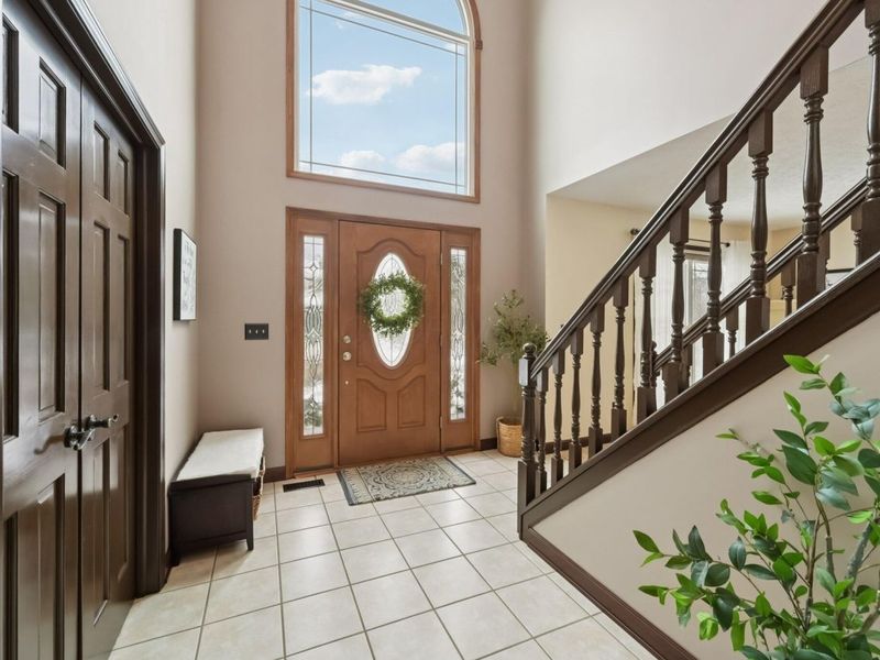 4977 Britton Farms Court, Hilliard, OH 43026 Photo 2