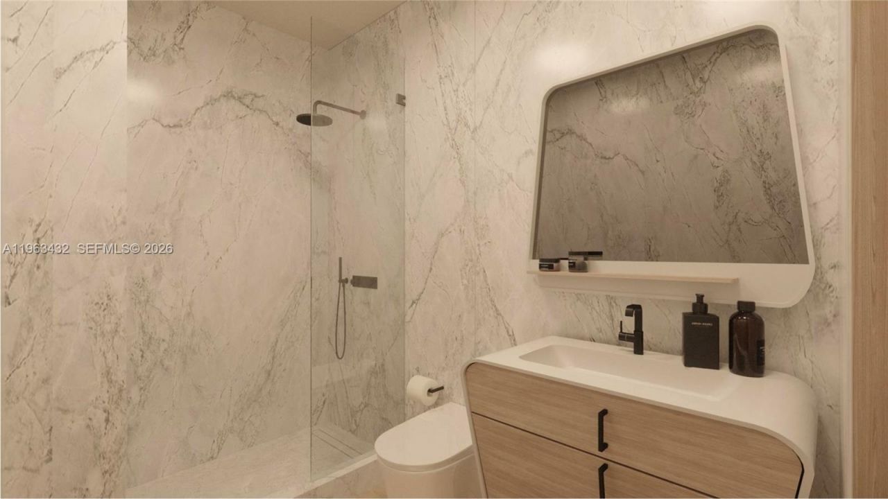 260 Collins Ave , Unit 204, Miami Beach, FL 33139 Photo