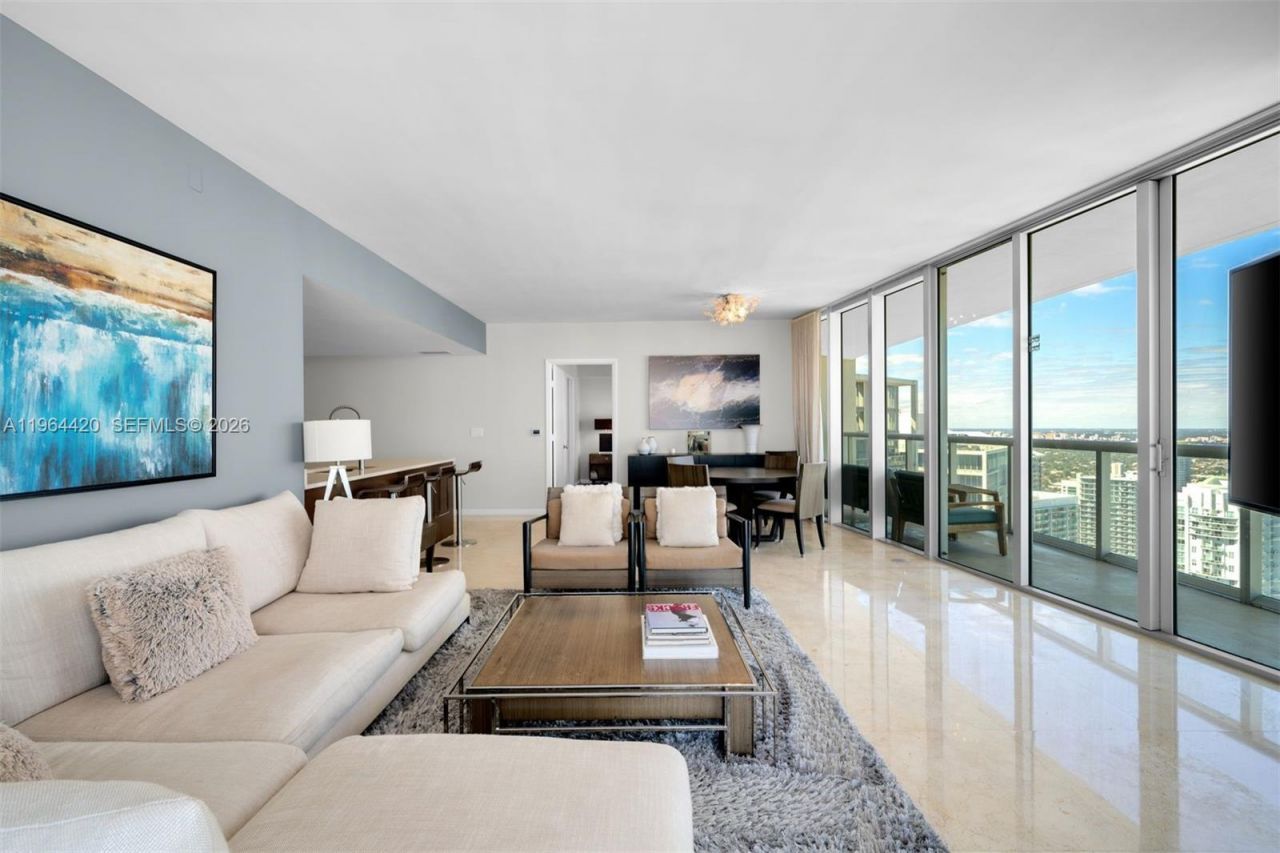 465 Brickell Ave , Unit 5302, Miami, FL 33131 Photo