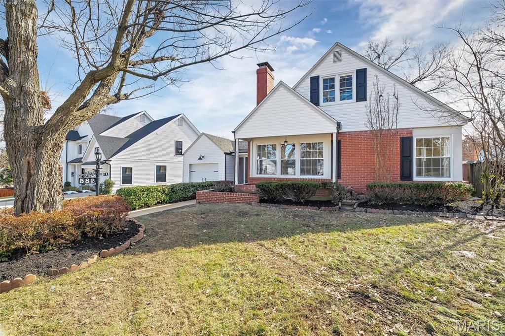 582 Brookhaven Court, Kirkwood, MO 63122 Main Photo