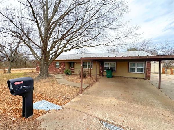 200 Cedar Lane, Tolar, TX 76476