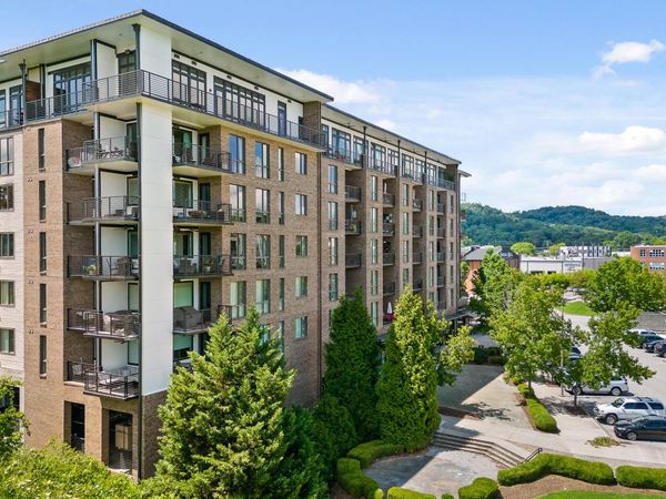 200 Manufacturers Road, Chattanooga, TN 37405