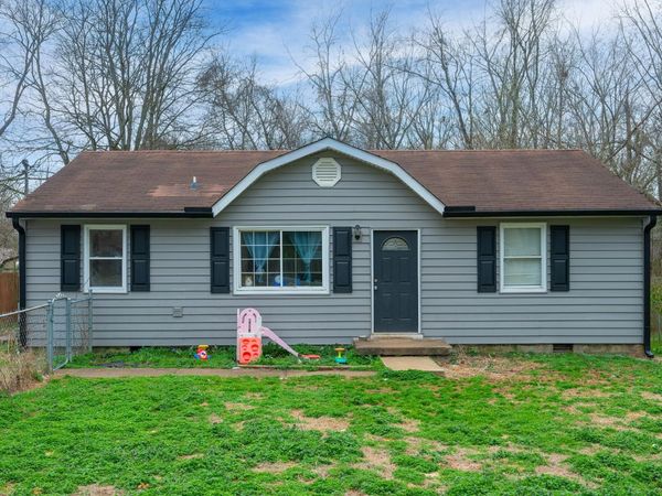 216 Tobacco Rd, Clarksville, TN 37042