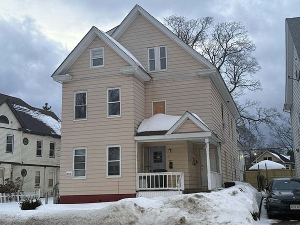 12 Westfield St, Worcester, MA 01602