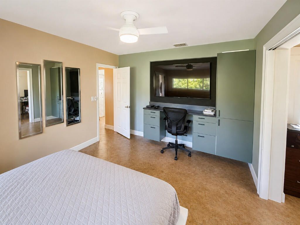 2200 NE 32nd Avenue, Fort Lauderdale, FL 33305 Photo