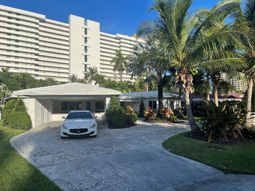 2200 NE 32nd Avenue, Fort Lauderdale, FL 33305 Photo