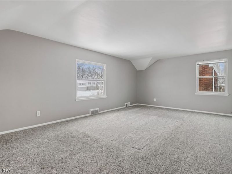 4480 Birchwold Road, Cleveland, OH 44121 Photo 4