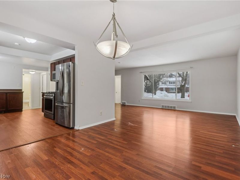 4480 Birchwold Road, Cleveland, OH 44121 Photo 9