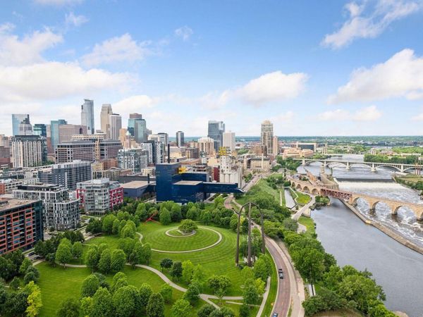 1111 W River Parkway , Unit 26A, Minneapolis, MN 55415