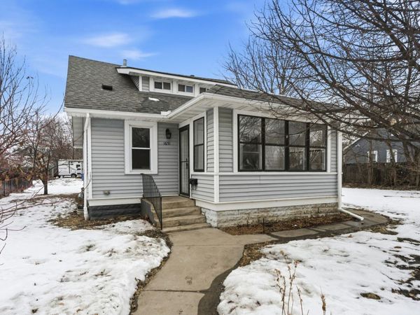 1651 Thomas Avenue N, Minneapolis, MN 55411