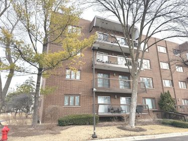 300 E Dundee Road, Unit 403A, Buffalo Grove, IL 60089