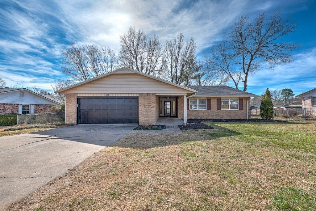 405 Indian Trail, Springdale, AR 72764 Main Photo