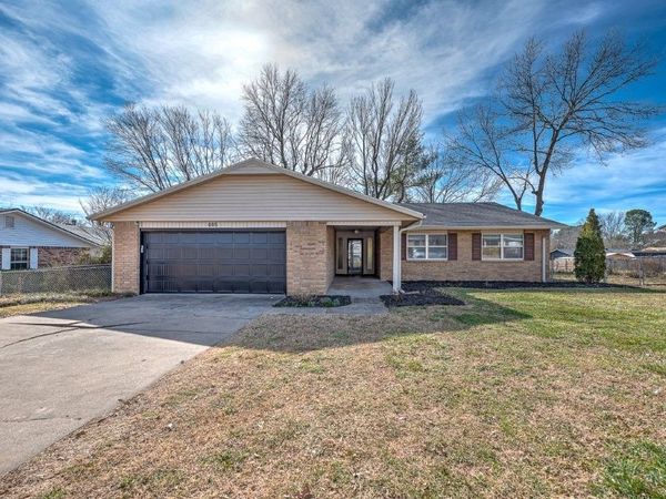405 Indian Trail, Springdale, AR 72764