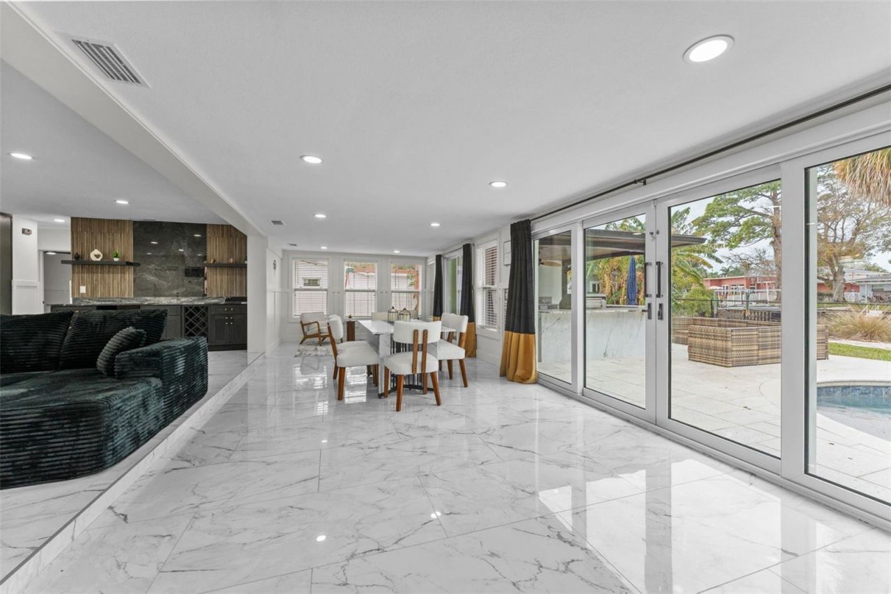 4440 Huntington Street Ne, Saint Petersburg, FL 33703 Photo