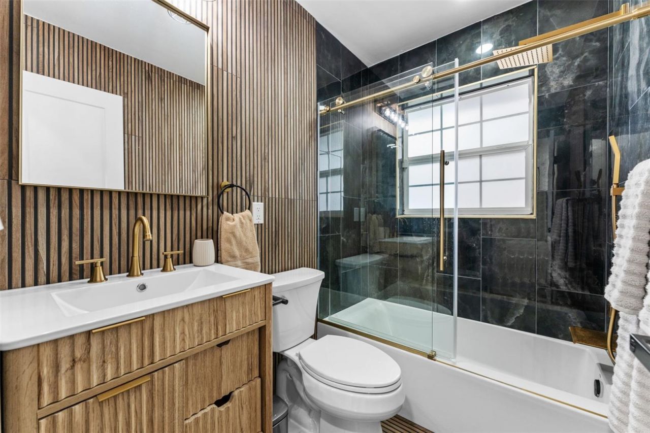 4440 Huntington Street Ne, Saint Petersburg, FL 33703 Photo