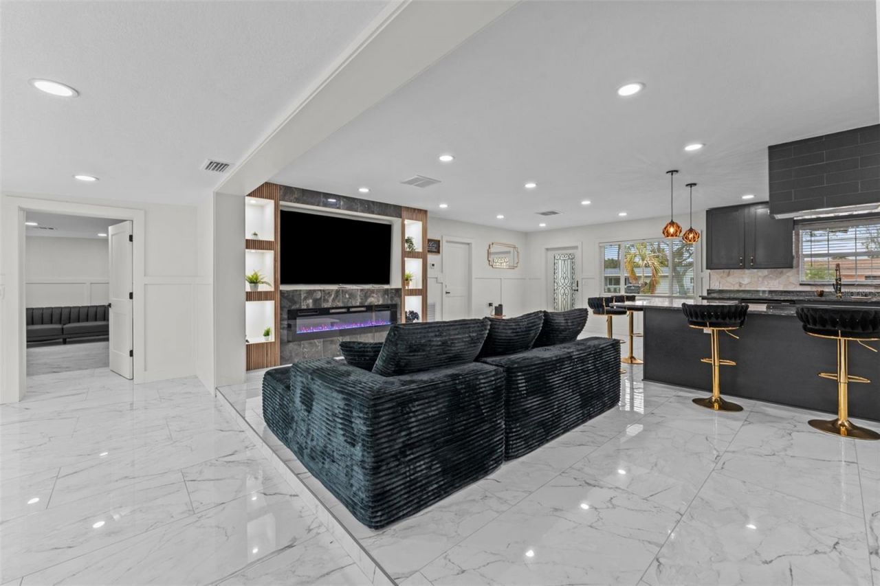 4440 Huntington Street Ne, Saint Petersburg, FL 33703 Photo