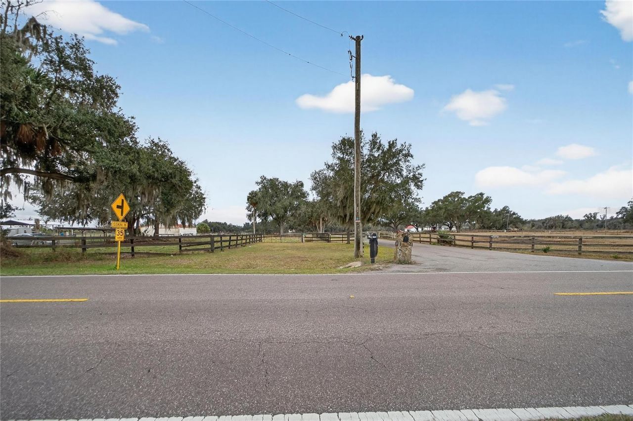 2181 E Trapnell Road, Plant City, FL 33566 Photo