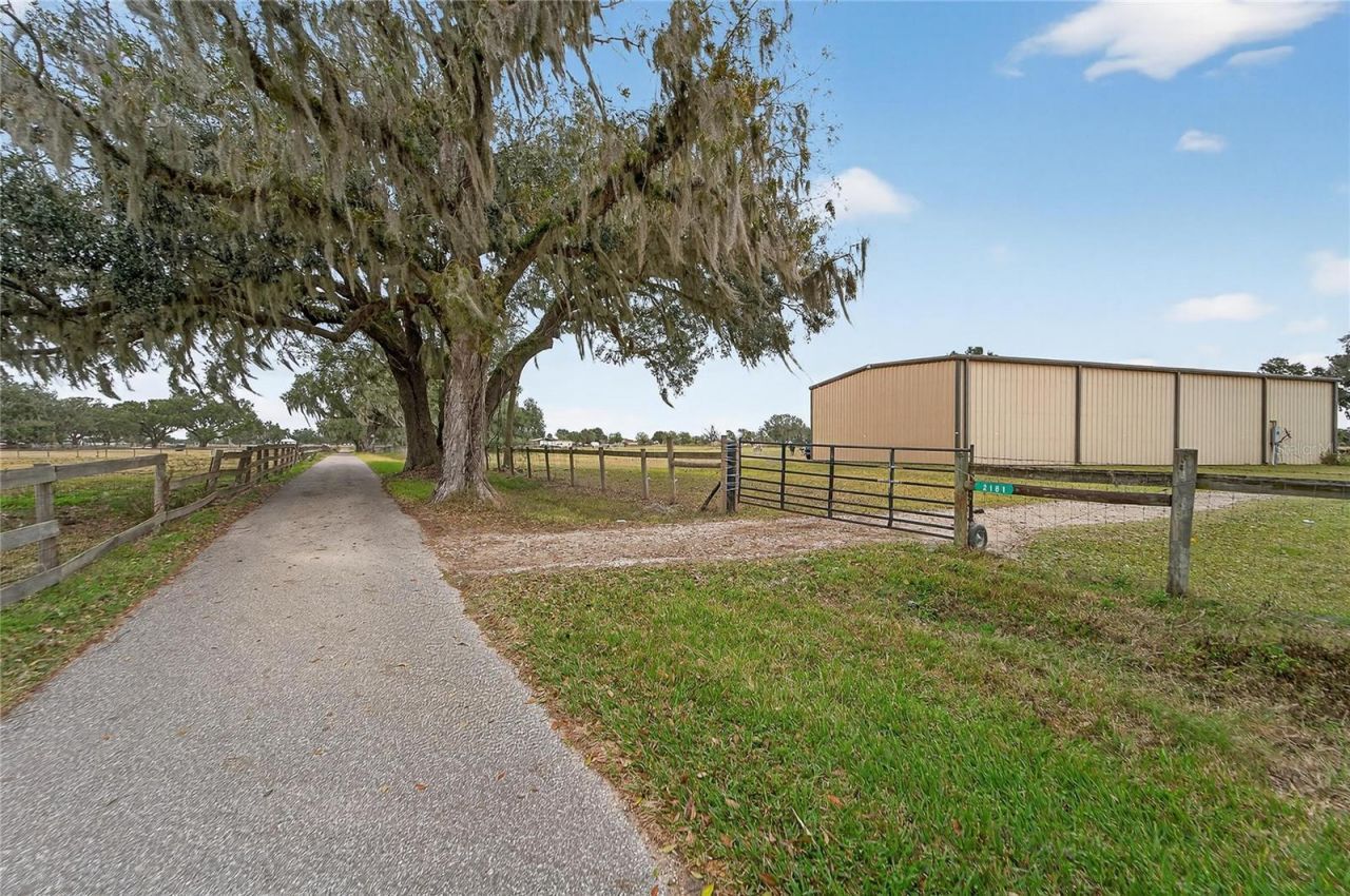 2181 E Trapnell Road, Plant City, FL 33566 Photo