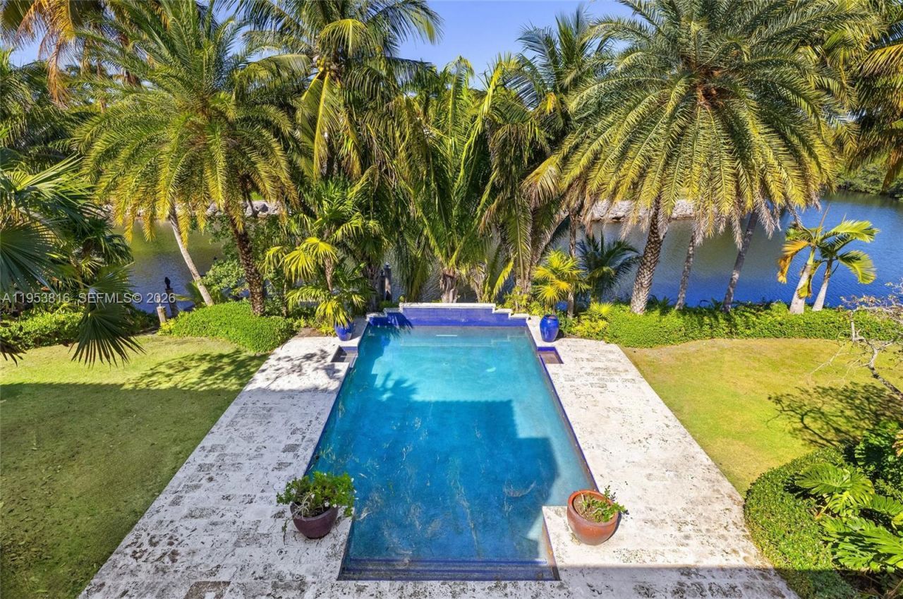 221 Casuarina Concourse, Coral Gables, FL 33143 Photo