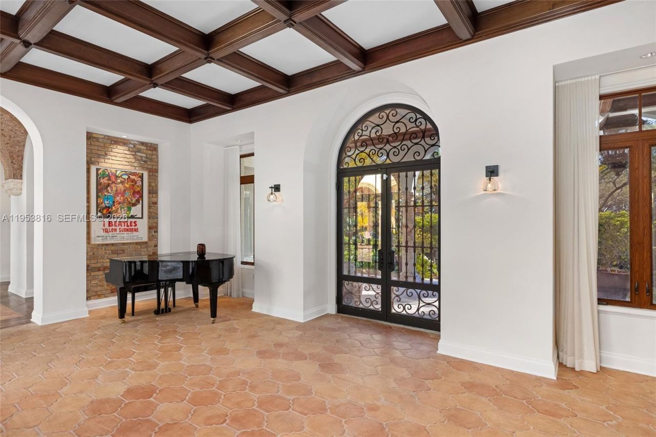 221 Casuarina Concourse, Coral Gables, FL 33143 Photo