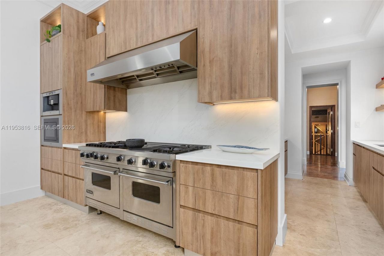 221 Casuarina Concourse, Coral Gables, FL 33143 Photo