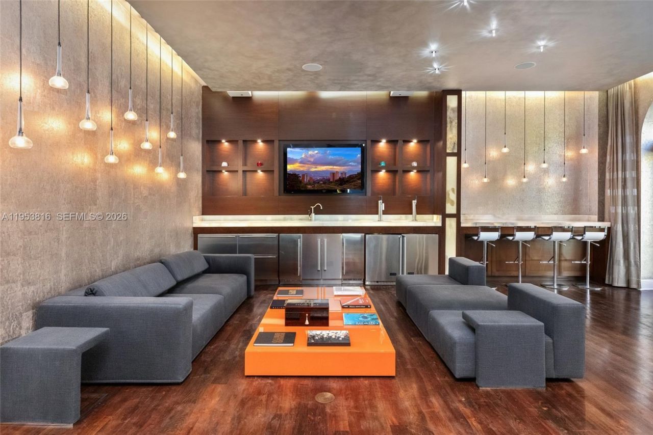 221 Casuarina Concourse, Coral Gables, FL 33143 Photo