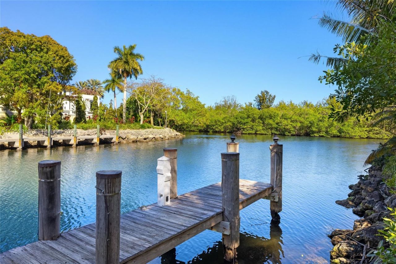 221 Casuarina Concourse, Coral Gables, FL 33143 Photo