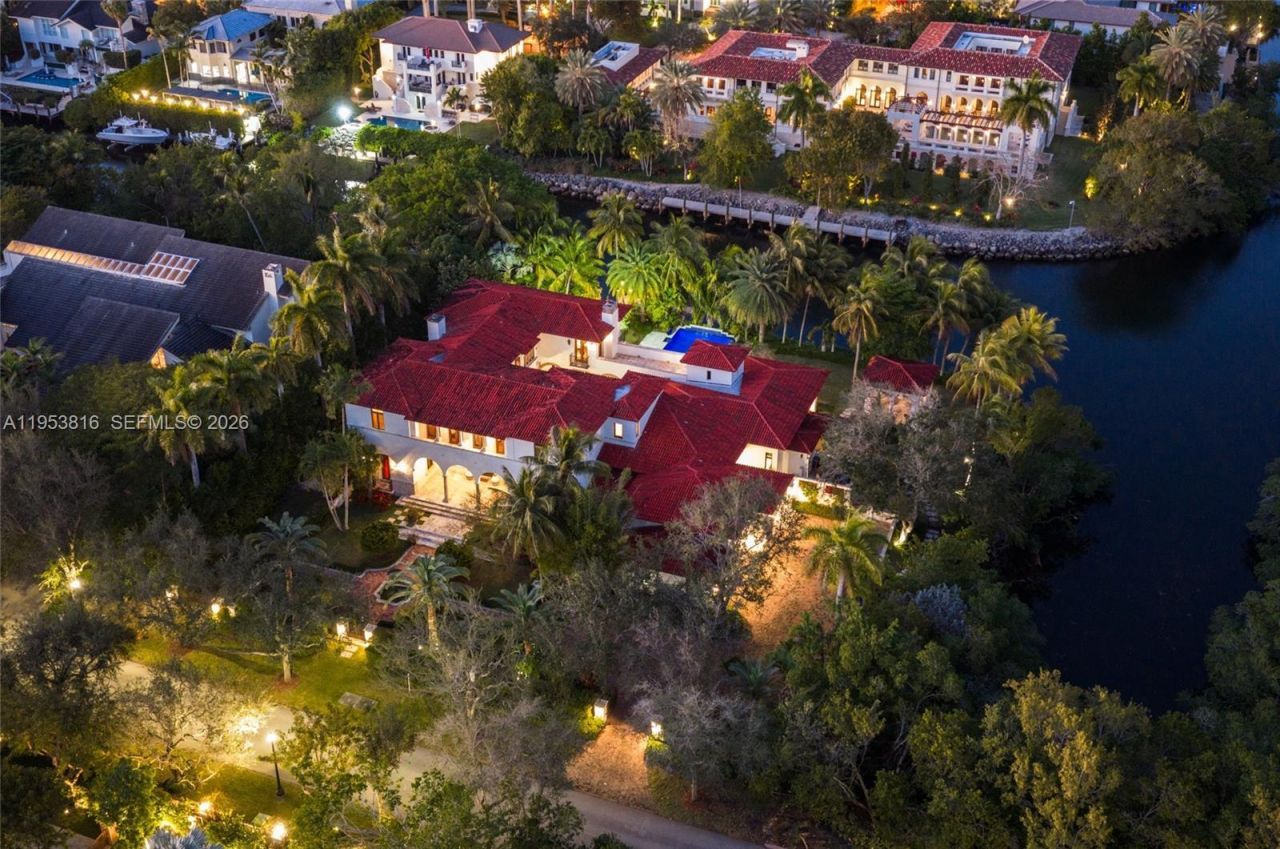 221 Casuarina Concourse, Coral Gables, FL 33143 Photo