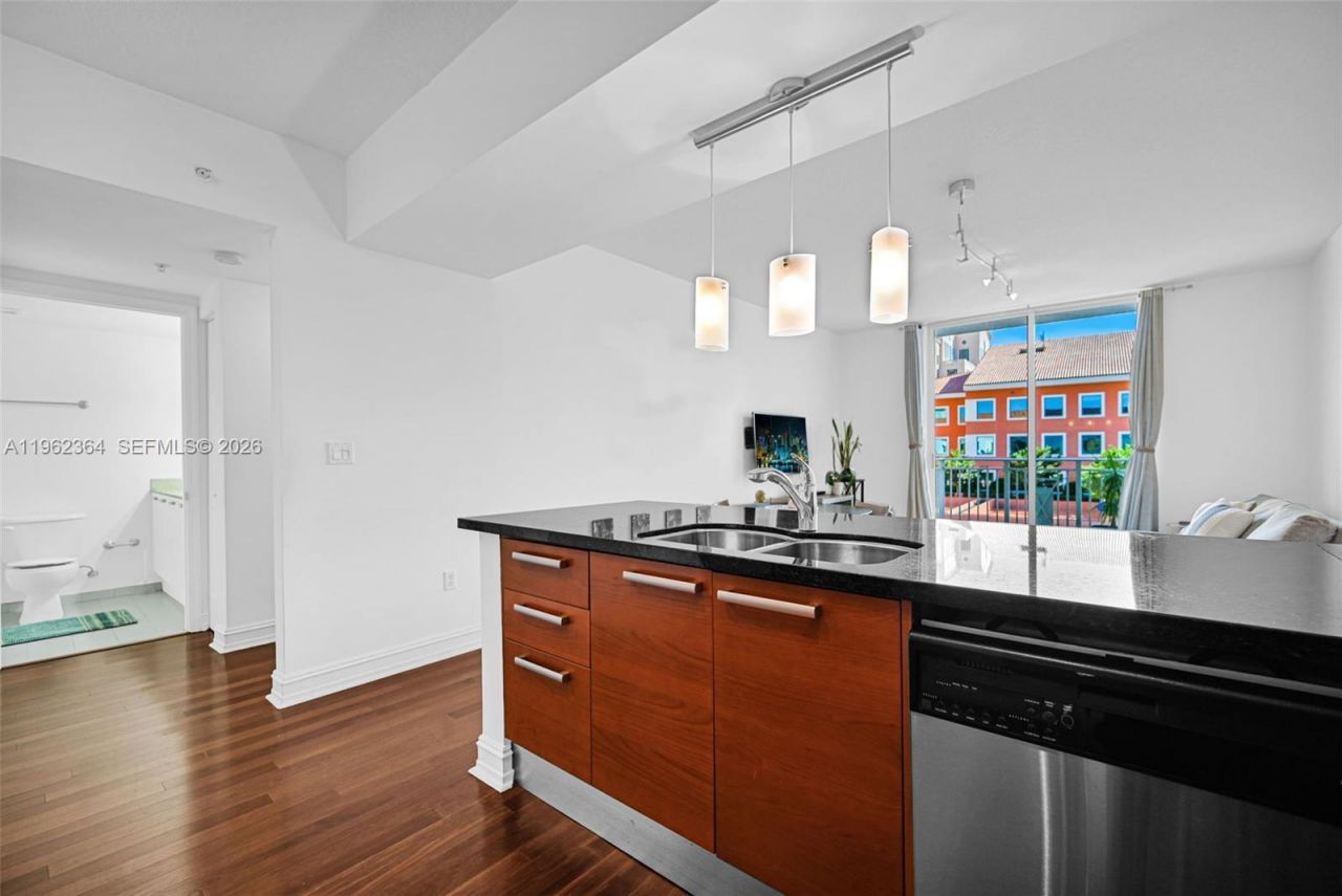 2030 S Douglas Rd, Unit 703, Coral Gables, FL 33134 Photo