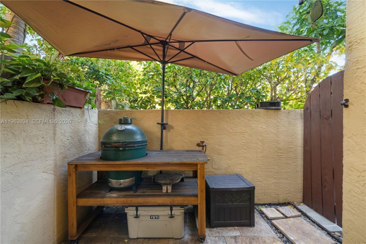 3197 Virginia St, Miami, FL 33133 Photo