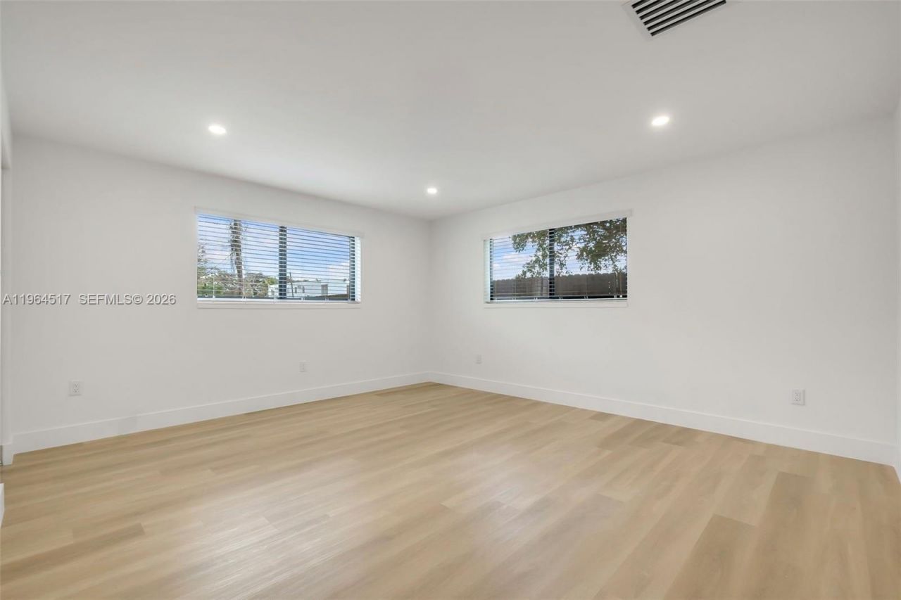 17887 78th Pl, Hialeah, FL 33015 Photo