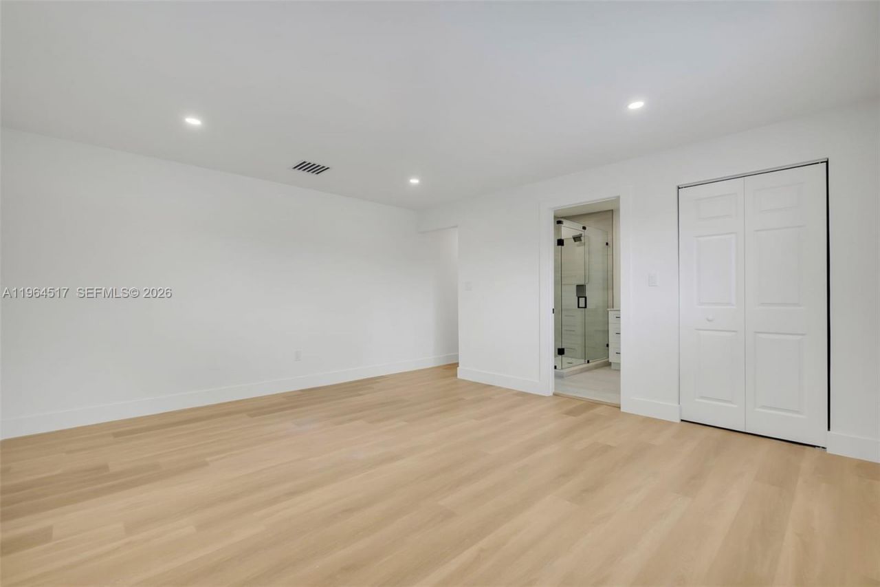 17887 78th Pl, Hialeah, FL 33015 Photo