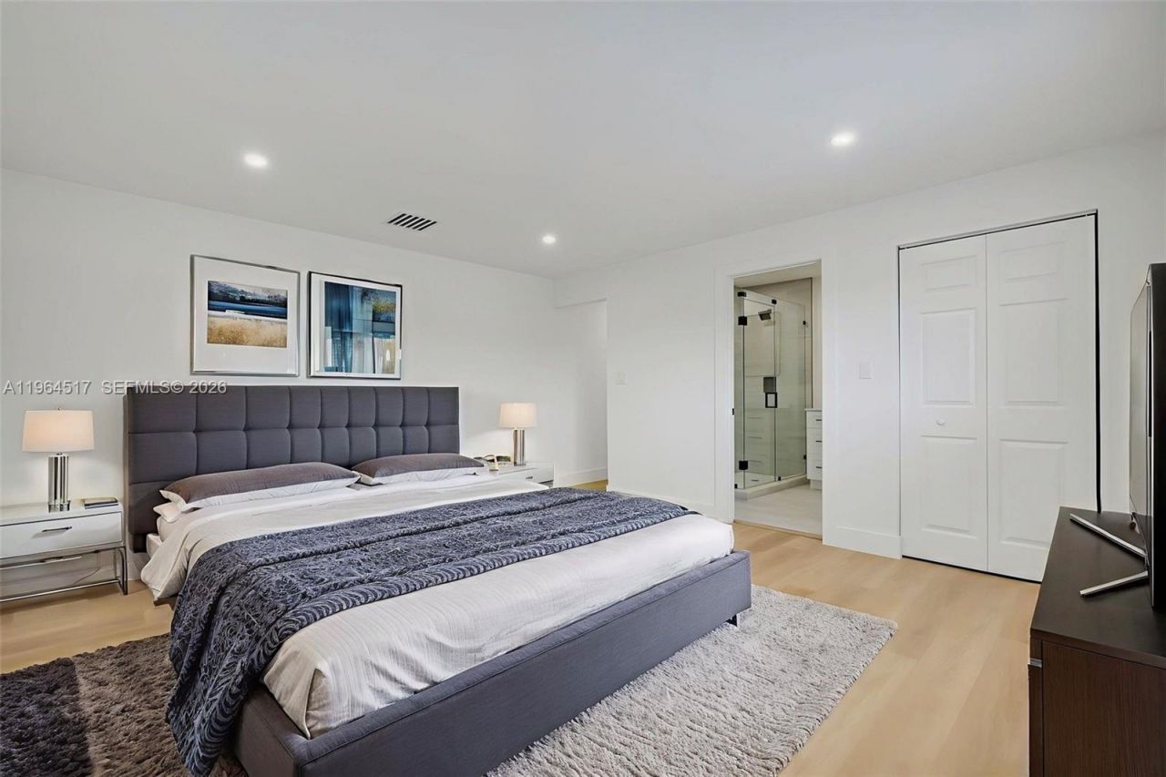 17887 78th Pl, Hialeah, FL 33015 Photo