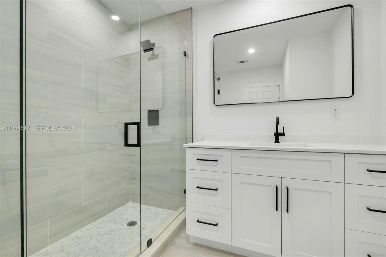 17887 78th Pl, Hialeah, FL 33015 Photo