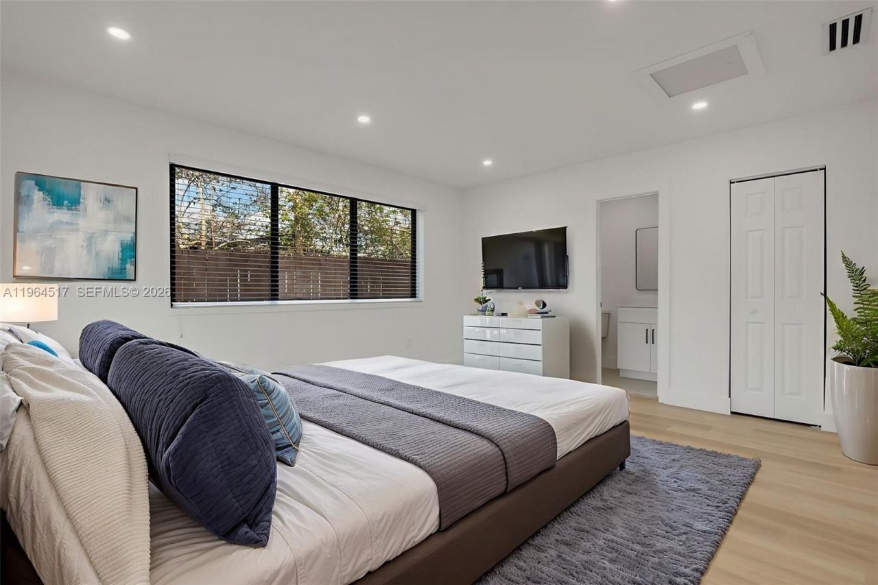 17887 78th Pl, Hialeah, FL 33015 Photo