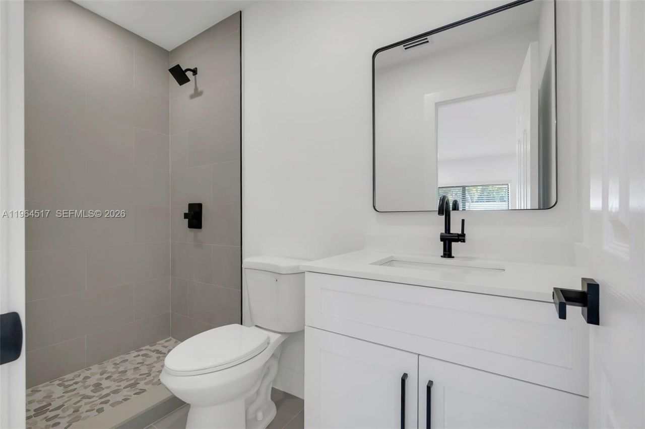 17887 78th Pl, Hialeah, FL 33015 Photo