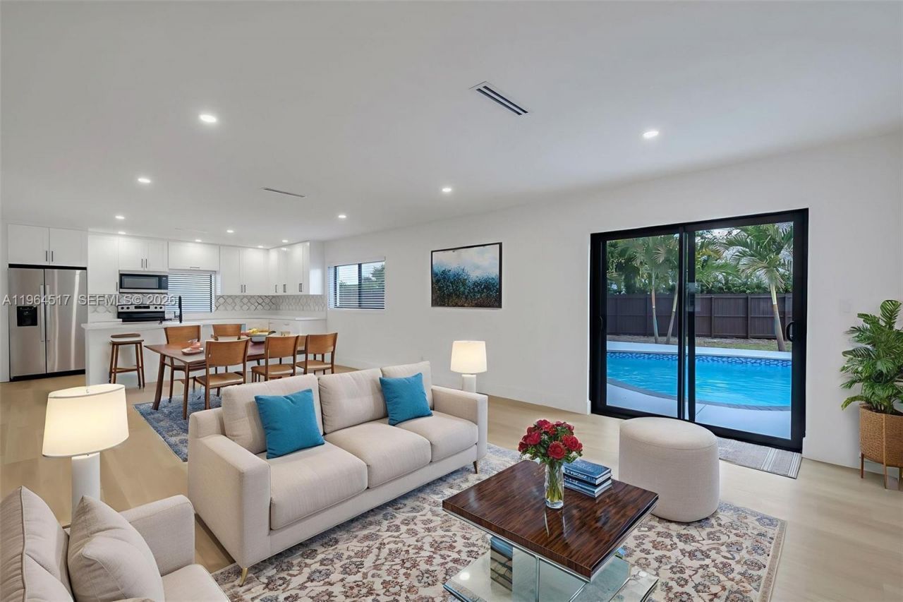 17887 78th Pl, Hialeah, FL 33015 Photo