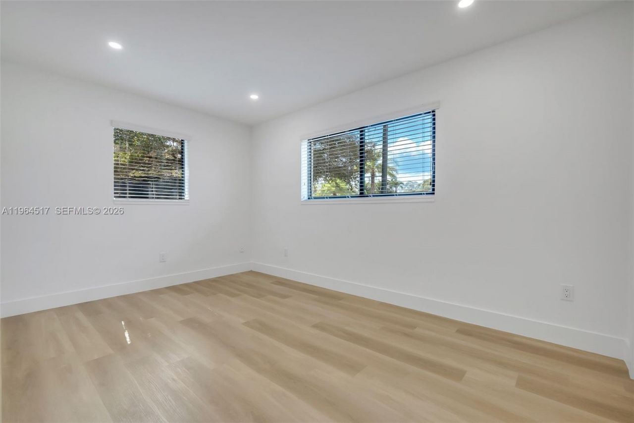 17887 78th Pl, Hialeah, FL 33015 Photo